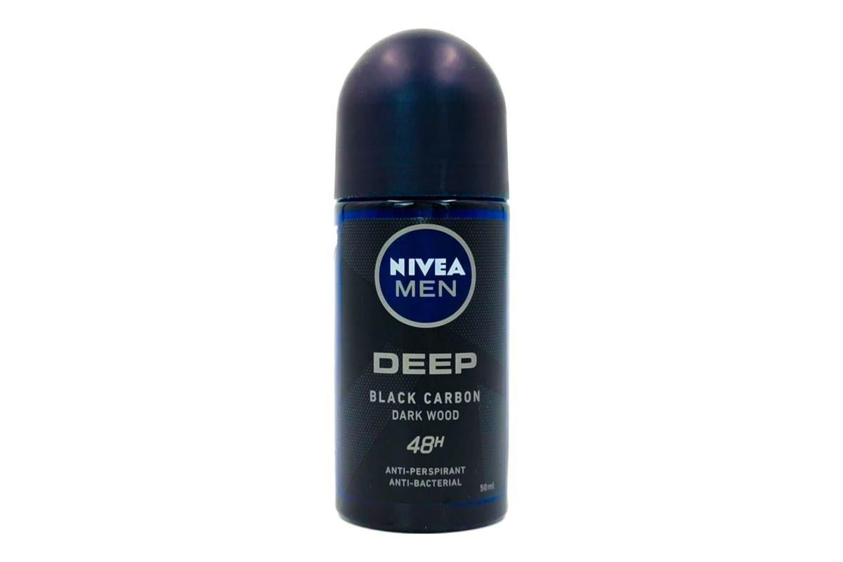 Nivea Men Deep Black Carbon Antibacterial Dark Wood Scent Antiperspirant Roll-On, 50ml